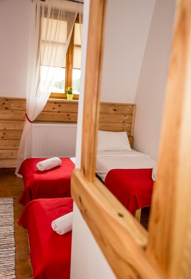 Hotel Kurpiowska Kraina à Wydmusy Extérieur photo