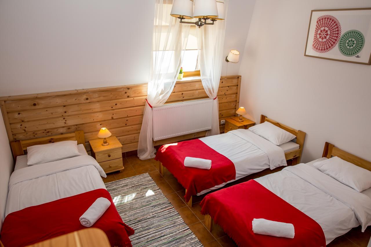 Hotel Kurpiowska Kraina à Wydmusy Extérieur photo