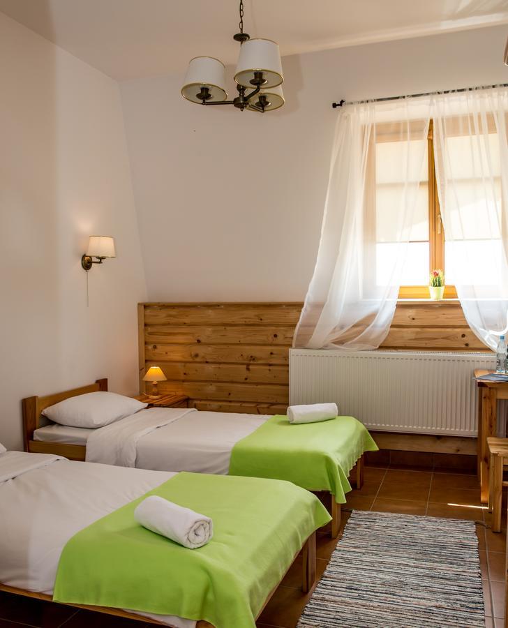 Hotel Kurpiowska Kraina à Wydmusy Extérieur photo